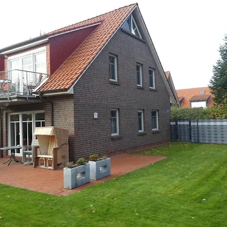 With 2 Bedrooms *