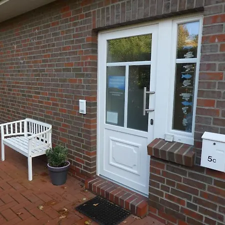 With 2 Bedrooms Ferienhaus