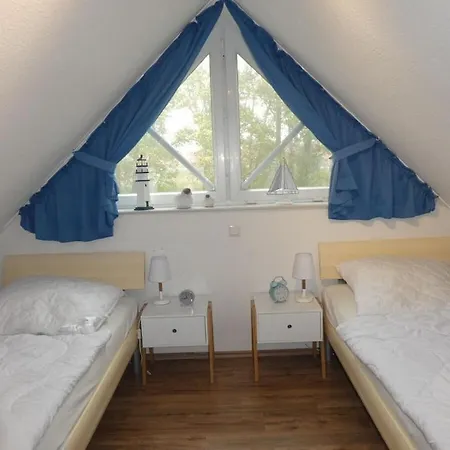 With 2 Bedrooms Норддайх